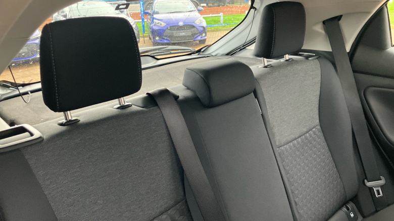 Toyota Yaris 1.5 Hybrid Design 5dr CVT Hybrid Hatchback